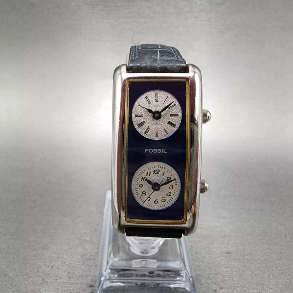 1995 RARE BLUE TWO DIAL WATCH DR-2105